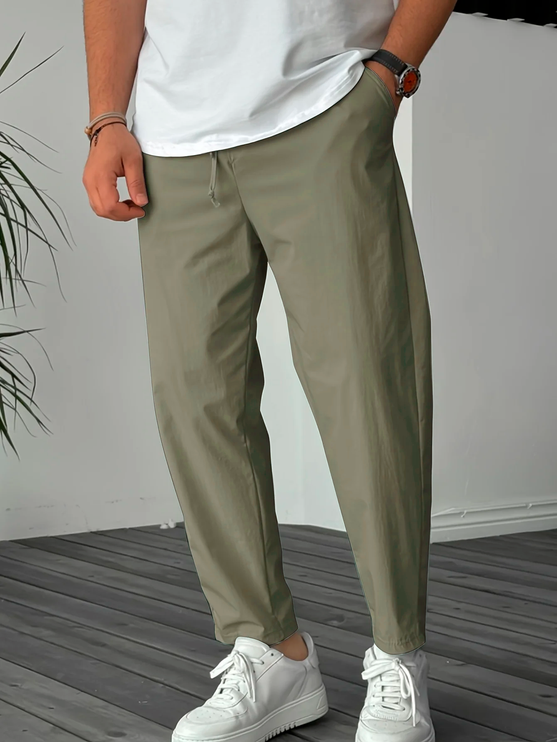 Essentiel Tapered Pants with Drawstring