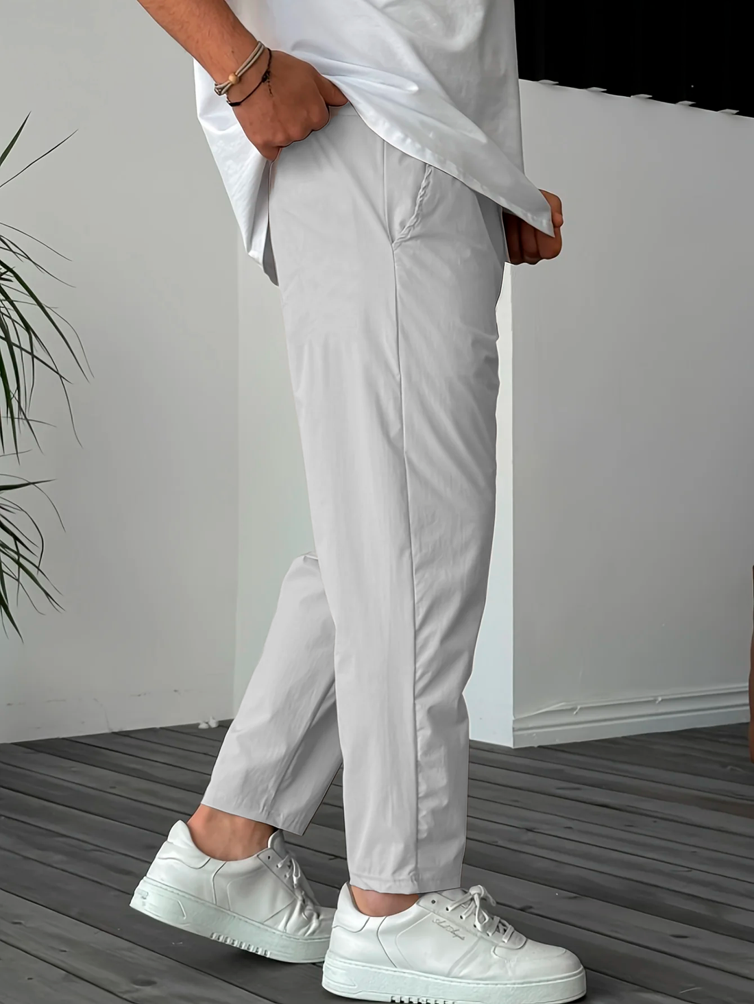 Essentiel Tapered Pants with Drawstring